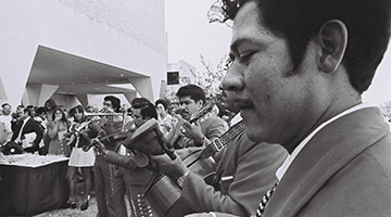 Mariachis at reception